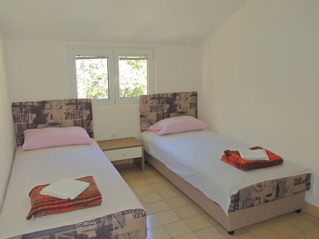 Guest House Jelena Budva Exteriör bild