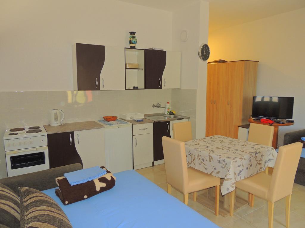 Guest House Jelena Budva Exteriör bild