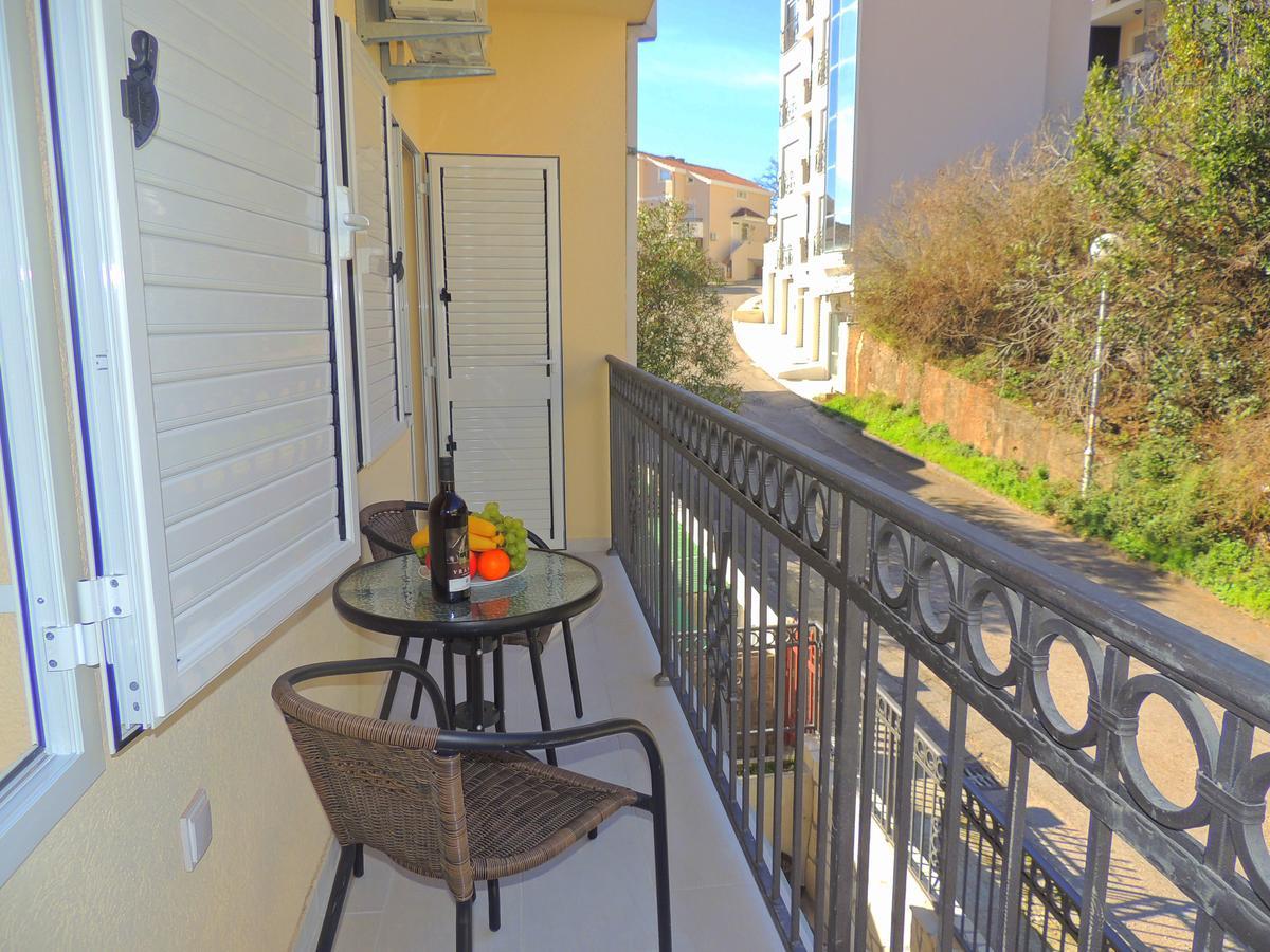 Guest House Jelena Budva Exteriör bild