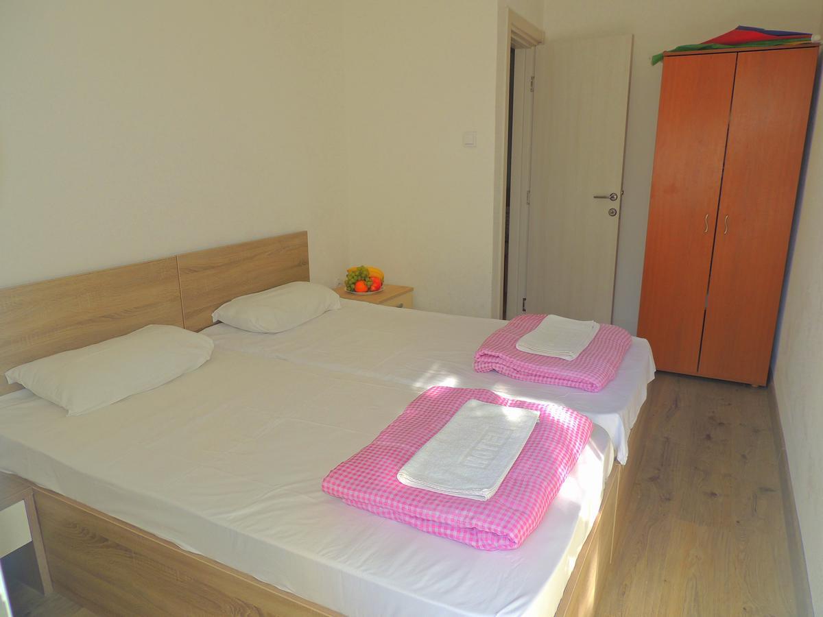 Guest House Jelena Budva Exteriör bild