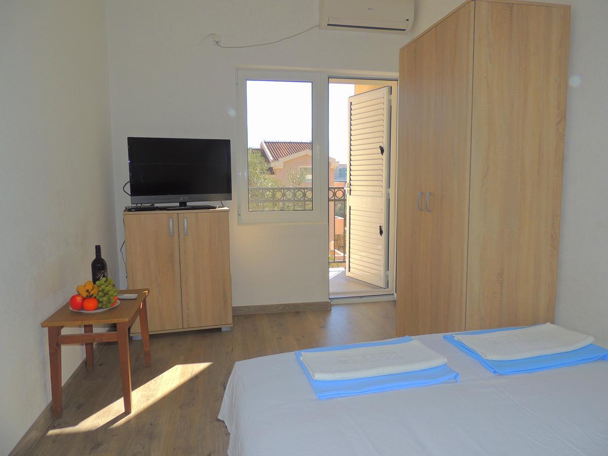 Guest House Jelena Budva Exteriör bild